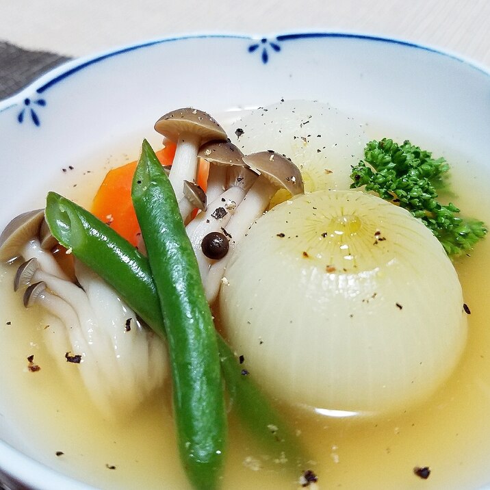 新玉うまうま♡炊飯器で丸ごと新玉のコンソメ煮